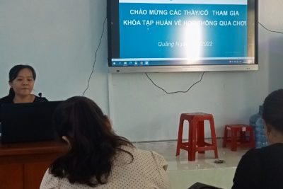 Khóa tập huấn “Học thông qua chơi” của giáo viên ở Trường